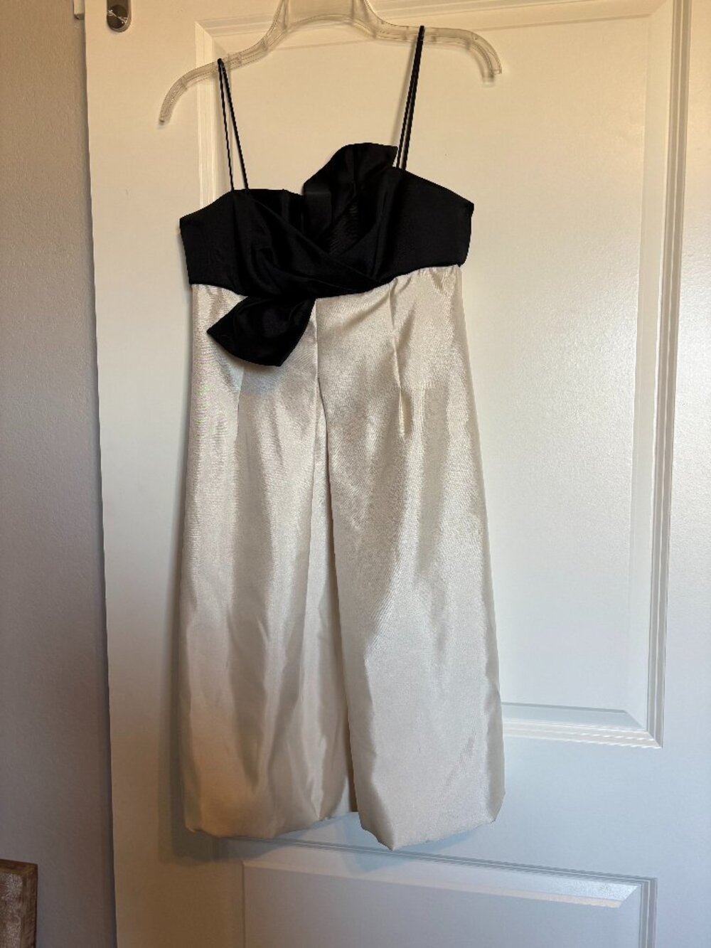 JS Collections Black & White Colorblock Bubble Hem Cocktail Dress Sz 4